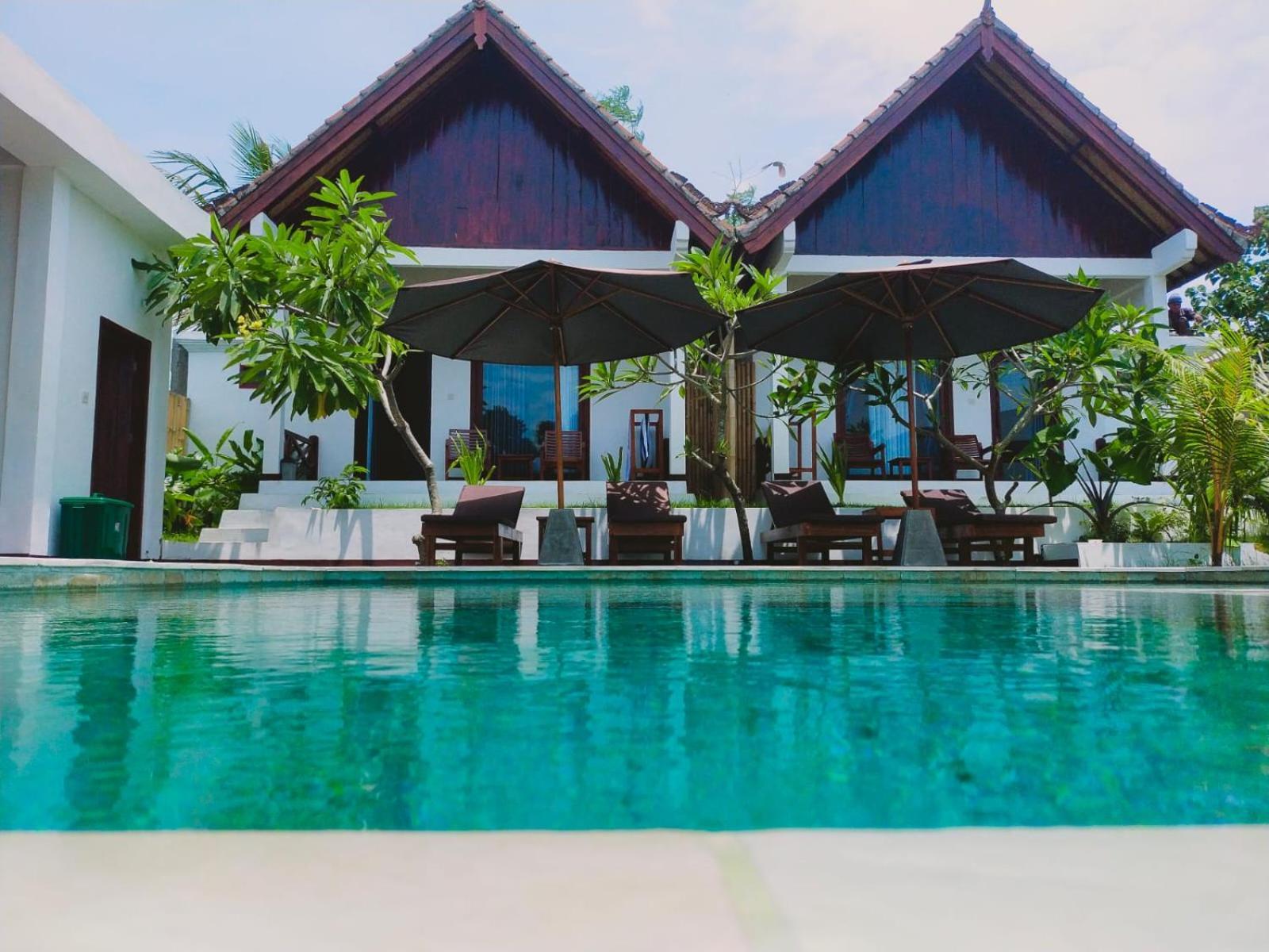 Villa The Local Are Guling à Kuta  Extérieur photo